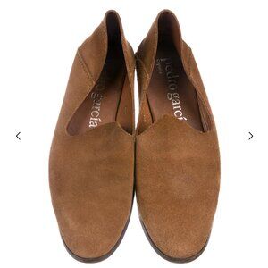 Pedro Garcia Suede Round-Toe Flats Size 8.5
